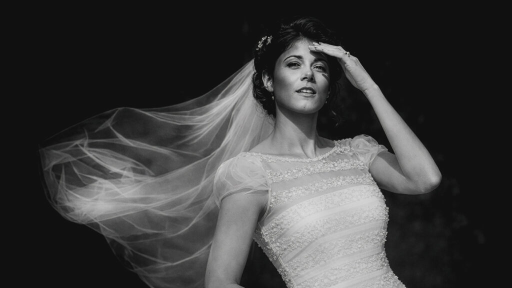 自然纪实与作者感并存的黑白婚礼摄影