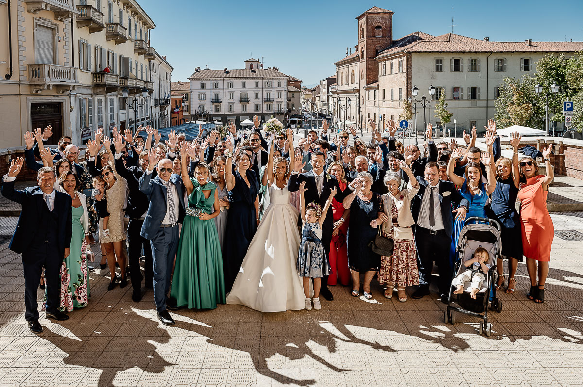 matrimonio a Chieri nella chiesa dei Ss. Bernardino e Rocco. Foto di gruppo
