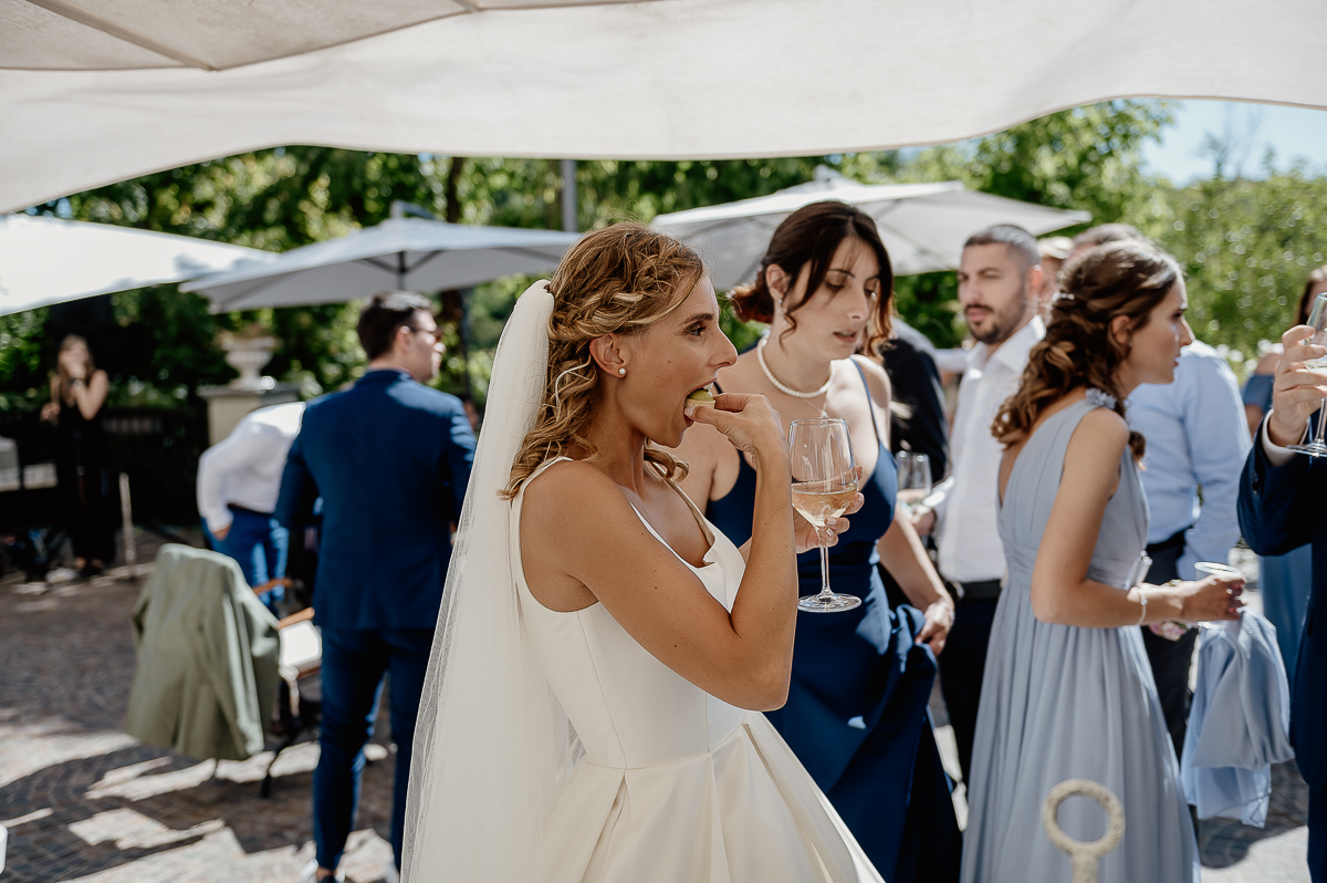 matrimonio al ristorante albergo Ca' Vittoria di Tigliole d'Asti.Aperitivo