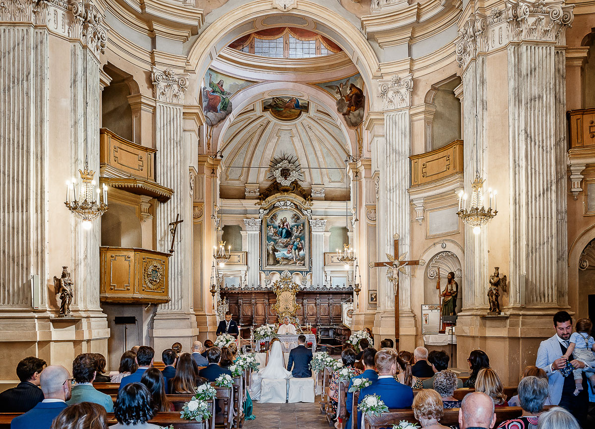 matrimonio a Chieri nella chiesa dei Ss. Bernardino e Rocco. Panoramica della chiesa