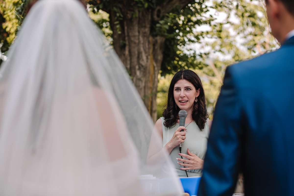Matrimonio al Castello Canalis di Cumiana(TO). Cerimonia. Discorso di una testimone