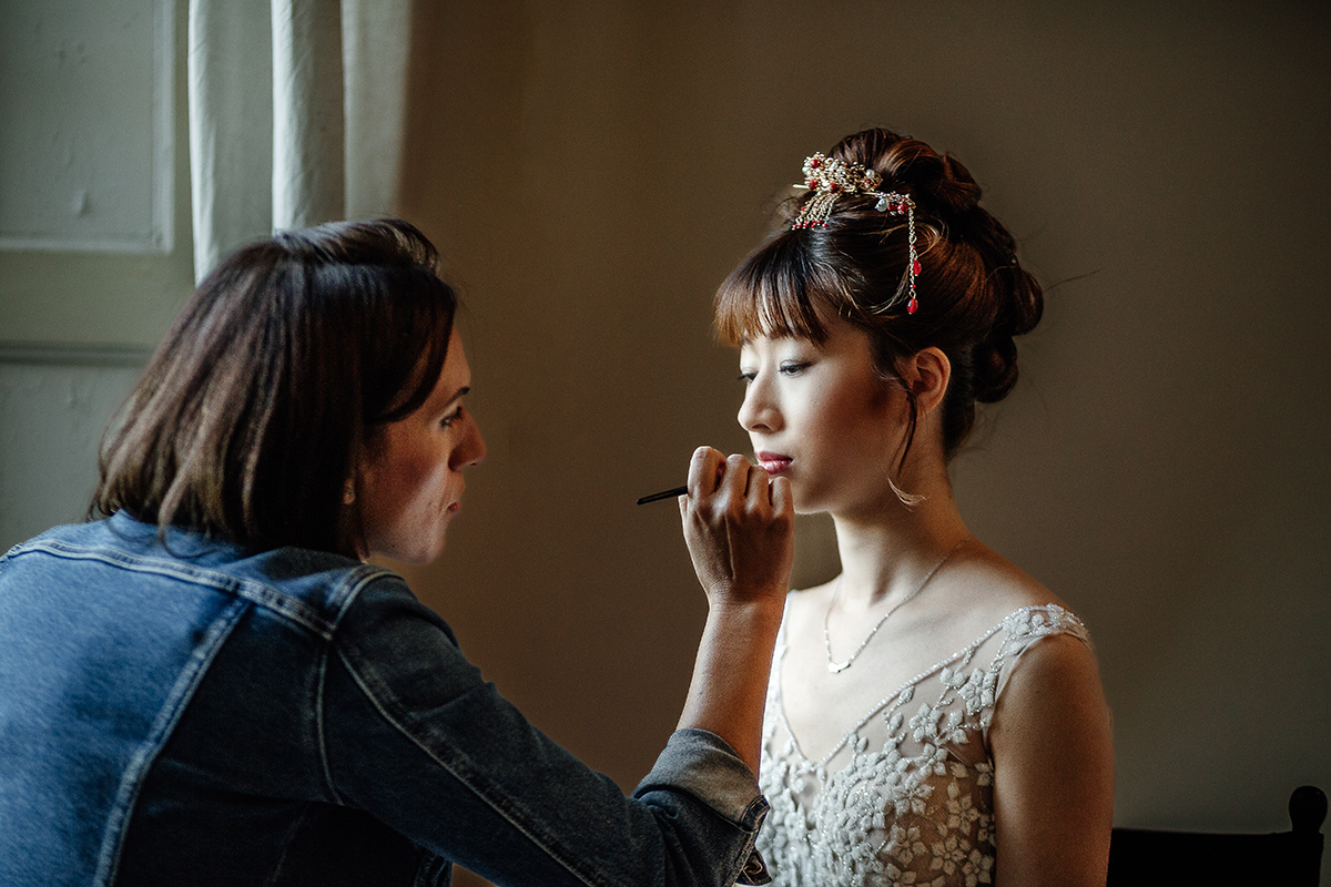 Castello di Collegno, matrimonio cinese. Cerimonia occidentale. Make-up della sposa.