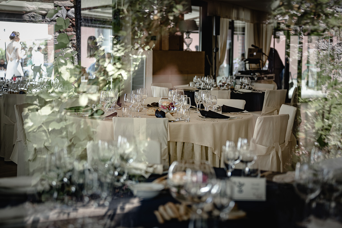 Castello Rosso di Costigliole di Saluzzo. Destination wedding. Sala