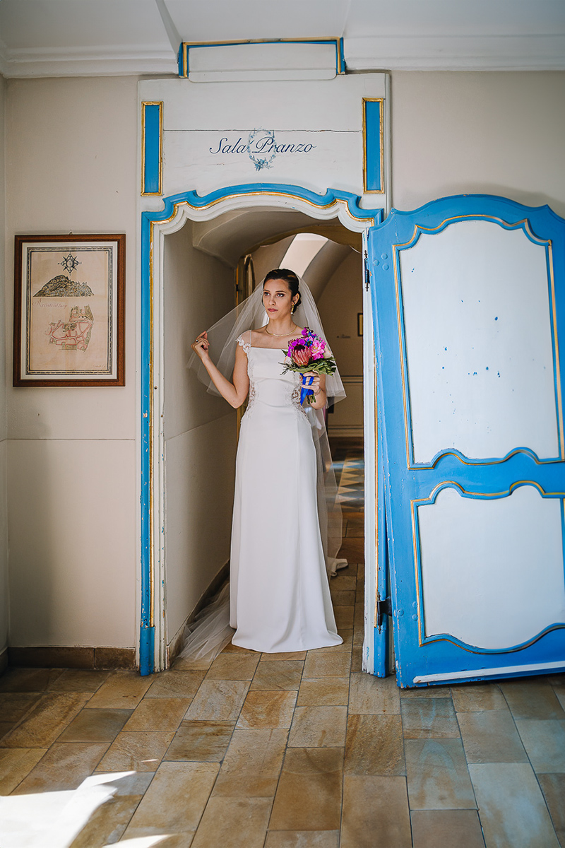 Castello Rosso di Costigliole di Saluzzo. Destination wedding. Cerimonia. Ritratto della sposa.