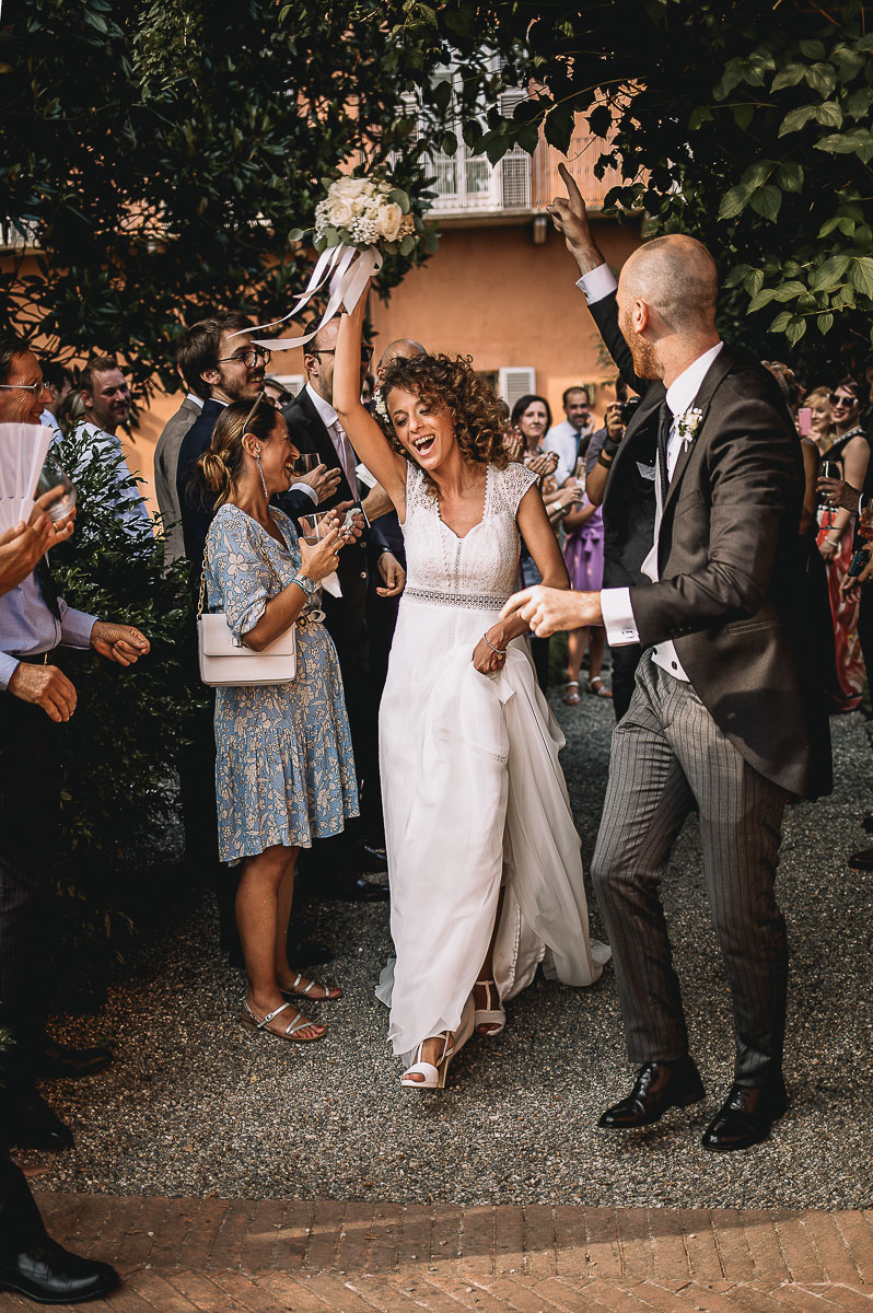 Matrimonio nella Villa dei Marchesi di Moncrivello. Servizio di coppia.Aperitivo.