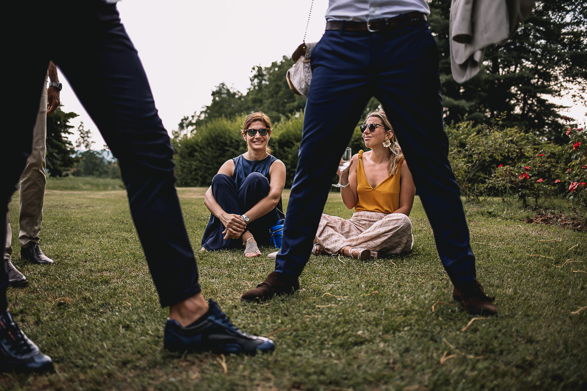 Matrimonio nella Villa dei Marchesi di Moncrivello. Servizio di coppia.Aperitivo.