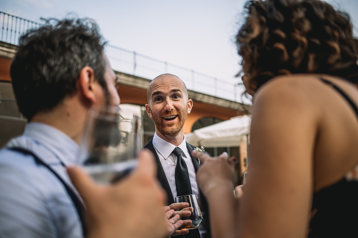 Matrimonio nella Villa dei Marchesi di Moncrivello. Servizio di coppia.Aperitivo.