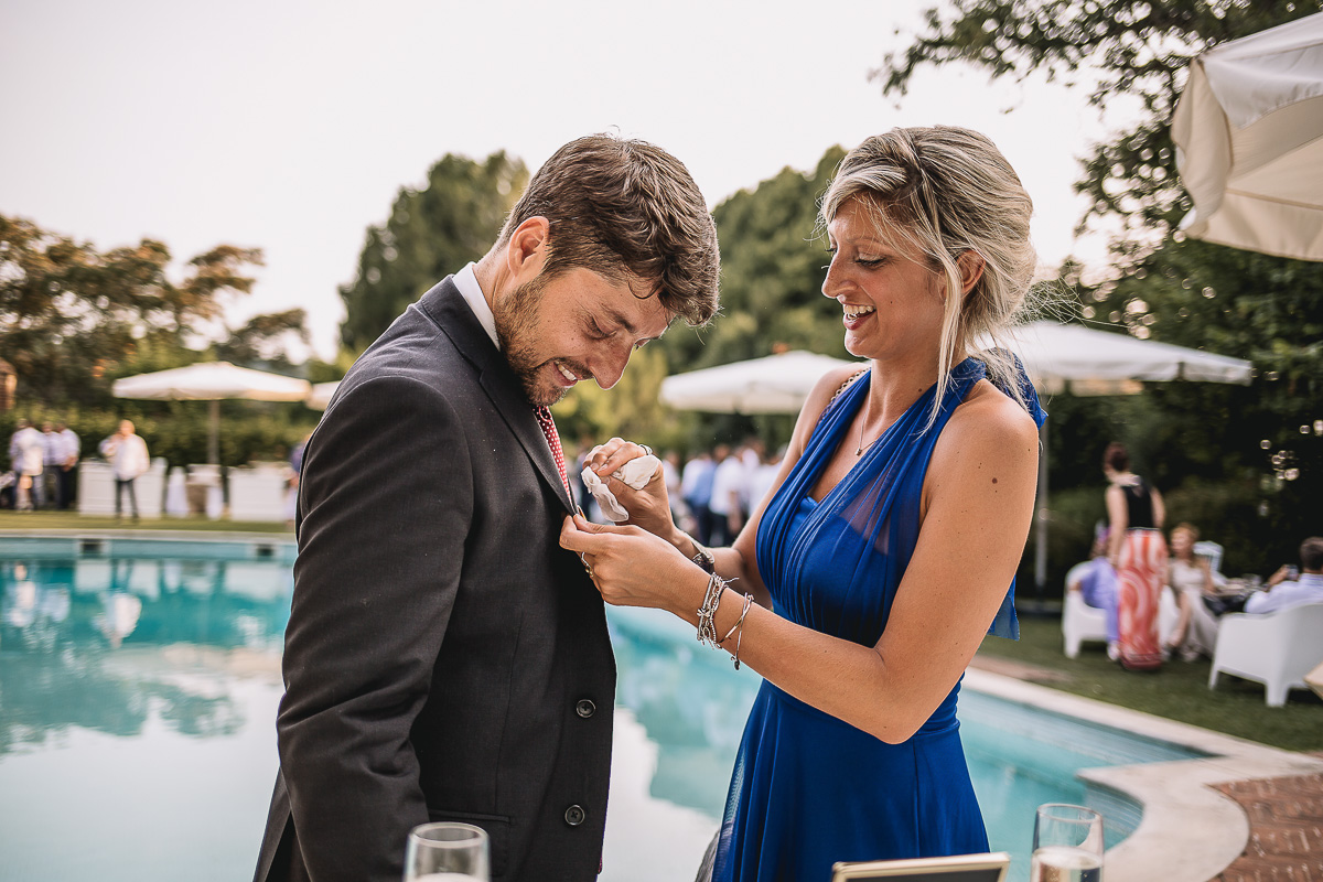 Matrimonio nella Villa dei Marchesi di Moncrivello. Servizio di coppia.Aperitivo.