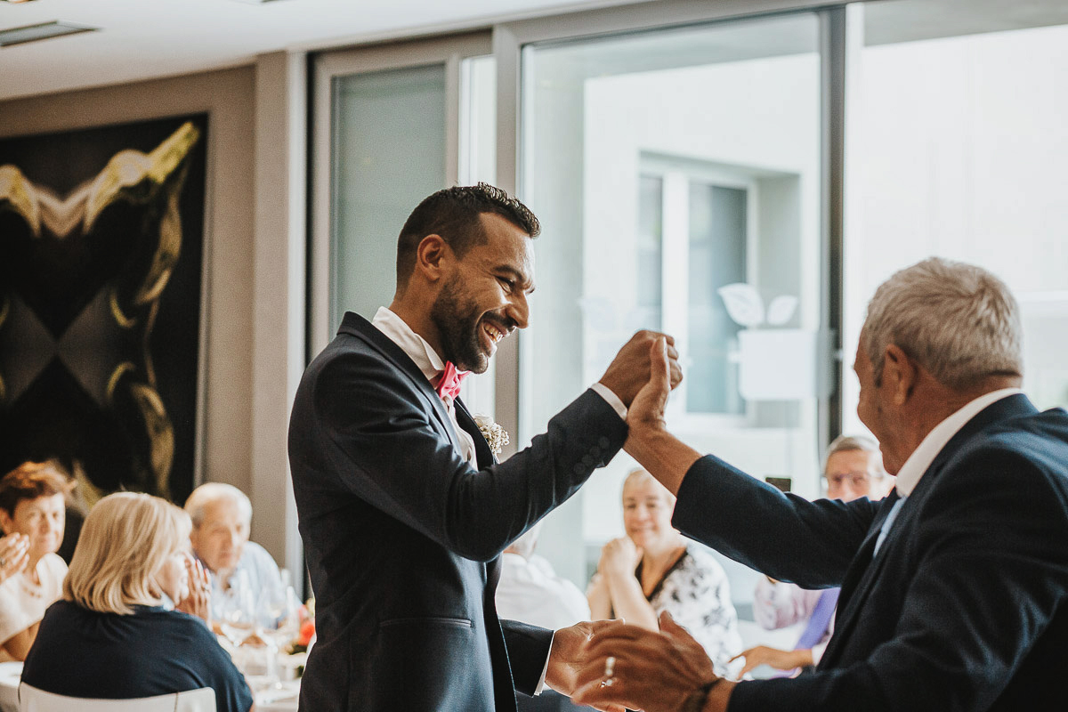 Casa Format, matrimonio italo-marocchino. Ricevimento. Pranzo. Ingresso degli sposi.