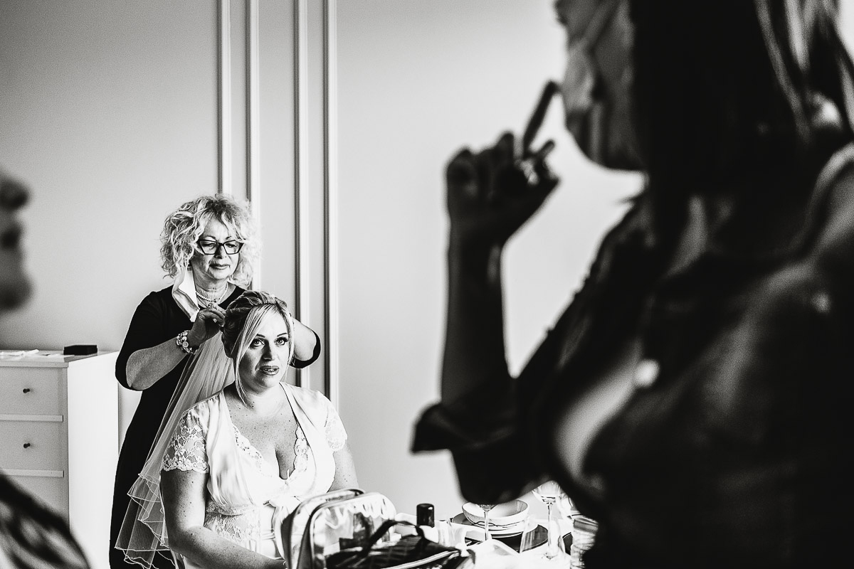 Casa Format, matrimonio italo-marocchino. Preparazione della sposa.Acconciatura.