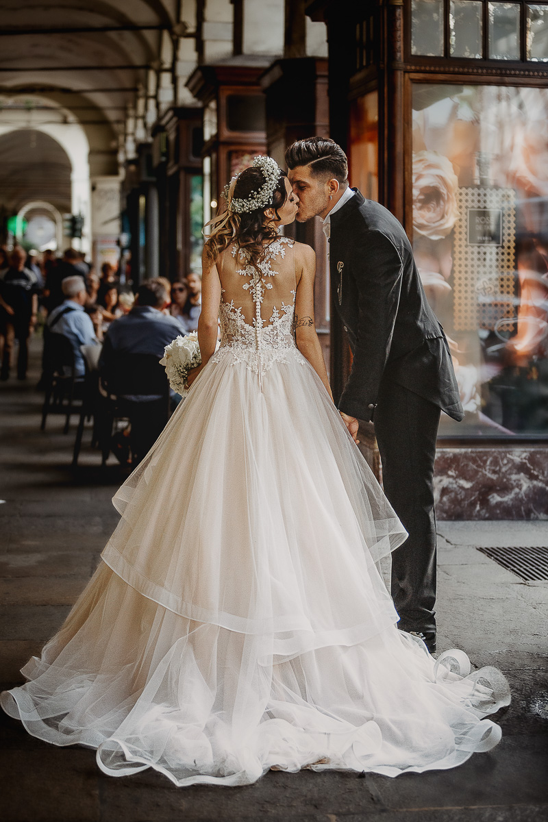 Matrimonio a Torino. Sessione di coppia in via Po