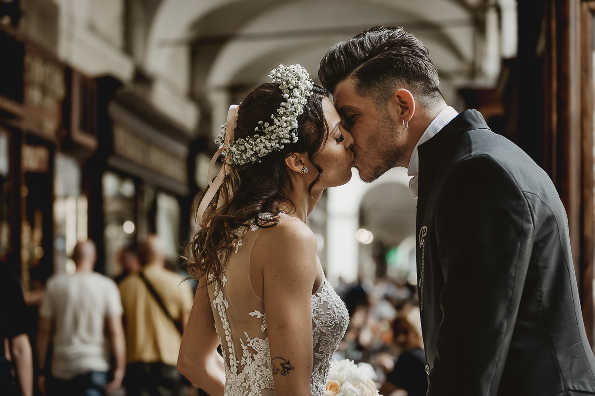 Matrimonio a Torino. Sessione di coppia in via Po