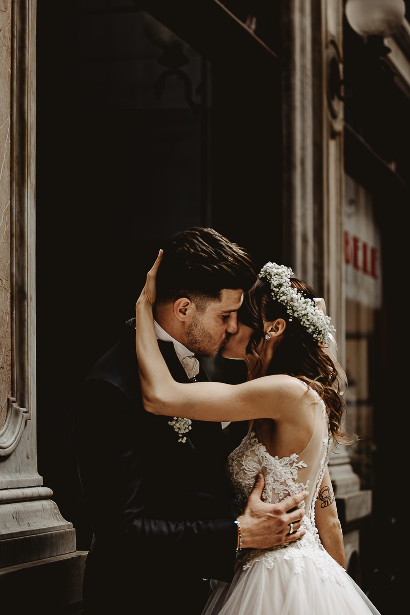 Matrimonio a Torino. Sessione di coppia nella galleria Subalpina