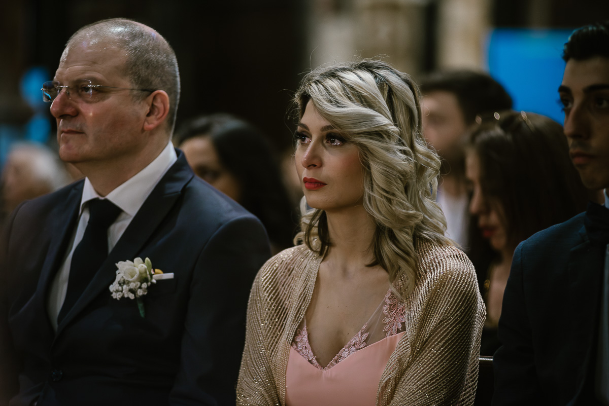 Matrimonio a Torino. Chiesa di san Francesco da Paola. Messa.Sorella della sposa commossa.