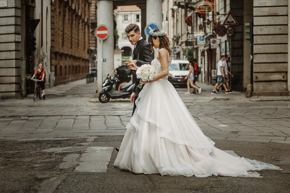 Matrimonio a Torino. Sessione di coppia in via Po