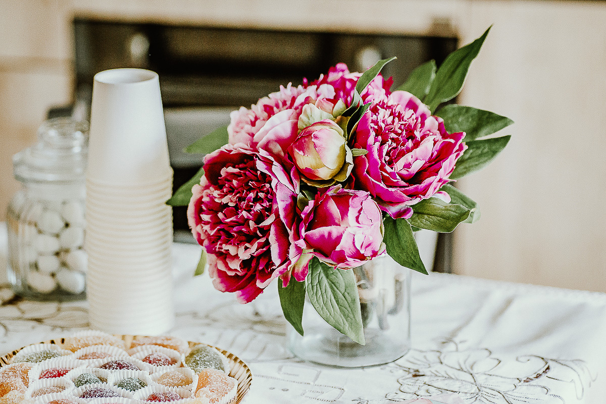 Matrimonio a Torino, preparazione della sposa.Fioeri