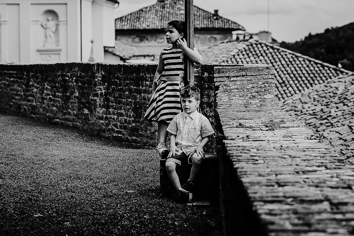 Matrimonio al castello di Cortanze. Pranzo Bambini che giocano