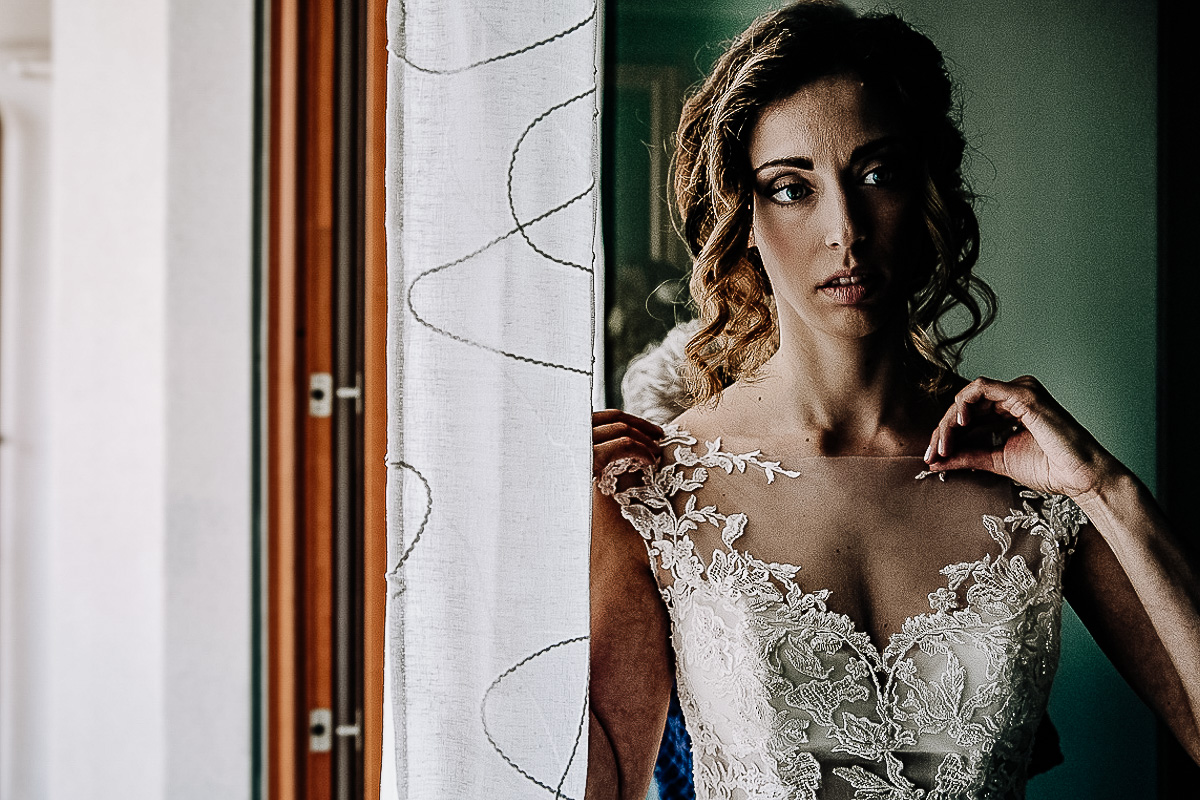 Matrimonio a Torino, preparazione della sposa.Ritratto della sposa.