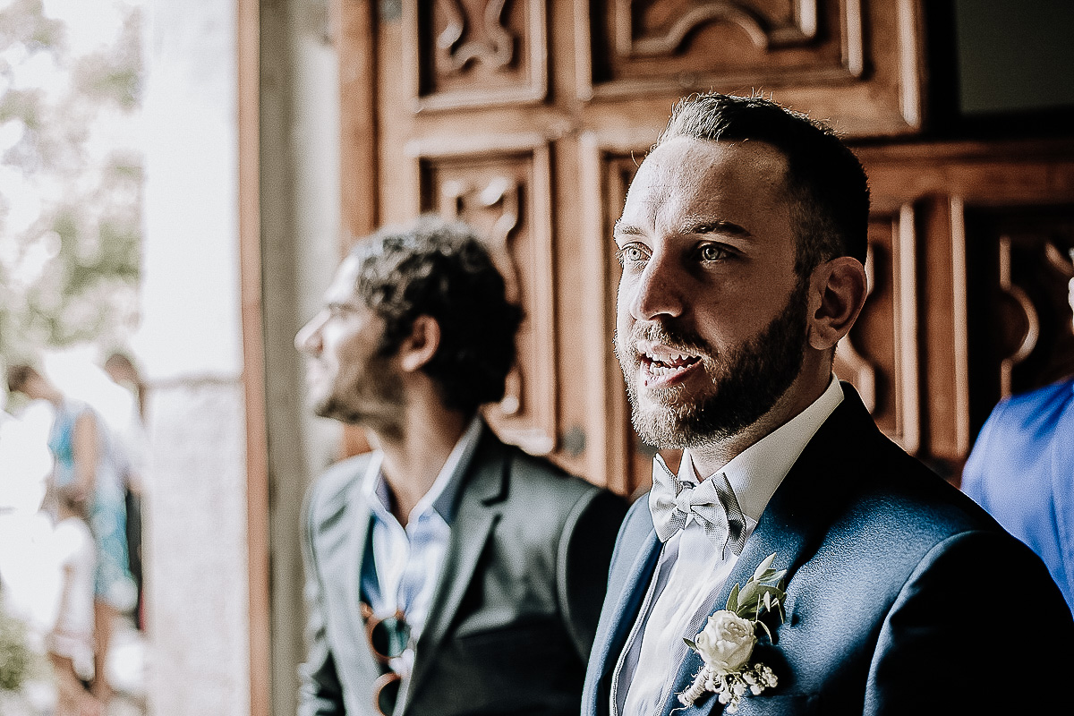 Matrimonio nella Chiesa della Madonna del Pilone a Torino. Sposo che attende l'arrivo della sposa
