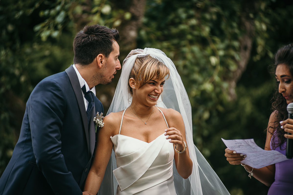 Matrimonio a Villa Delfini di Morsasco (AL) nel Monferrato. Cerimonia.. Discorso della damigella d'onore.