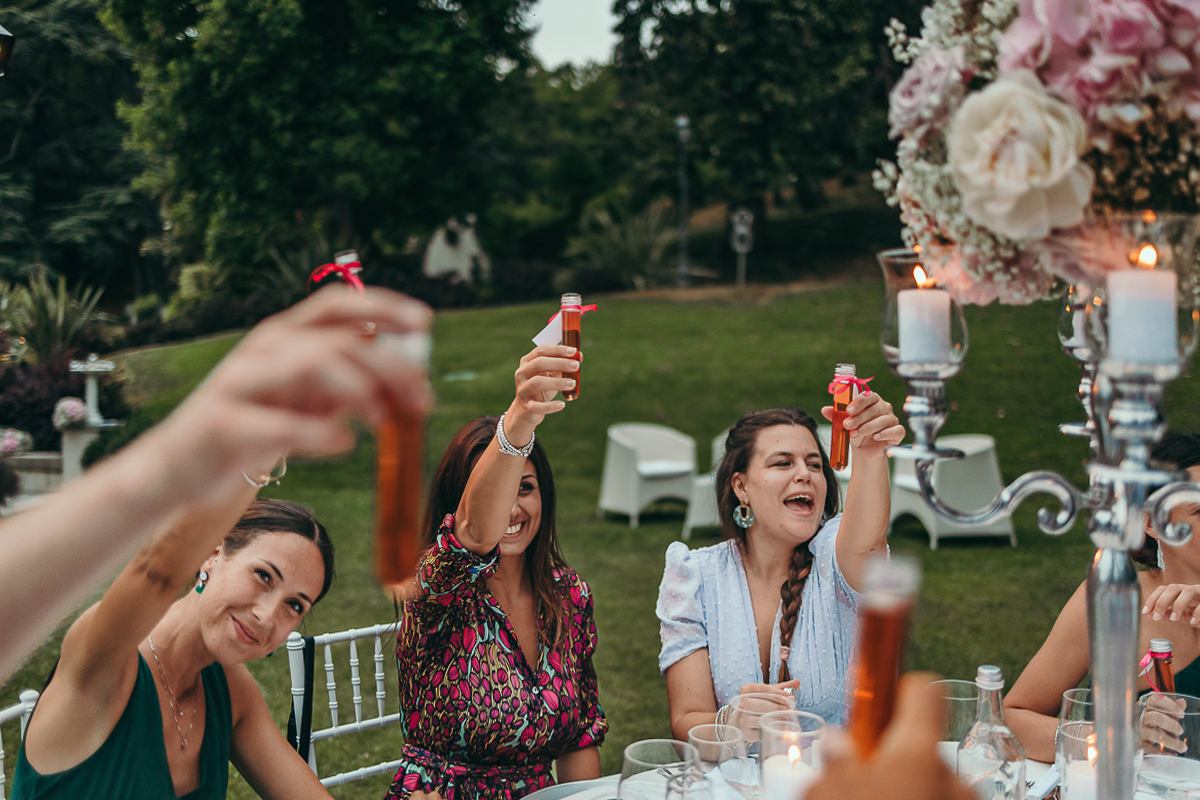 Villa Sassi matrimonio di Giulia e Nicolò. Cena. Amiche della sposa