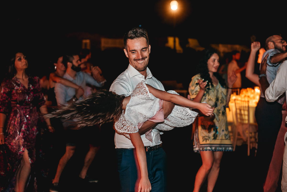Villa Sassi matrimonio di Giulia e Nicolò.Festa. Balli di gruppo.