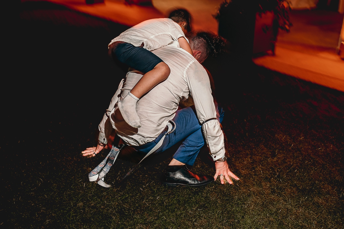 Villa Sassi matrimonio di Giulia e Nicolò.Festa. Balli di gruppo.