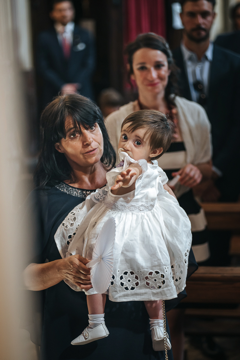 Villa Sassi matrimonio di Giulia e Nicolò. Cerimonia nella chiesa di santa Maria della Spina a Baldissero Torinese. Figlia piccola degli spo