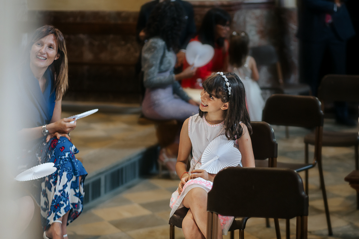 Villa Sassi matrimonio di Giulia e Nicolò. Cerimonia nella chiesa di santa Maria della Spina a Baldissero Torinese. Invitate.