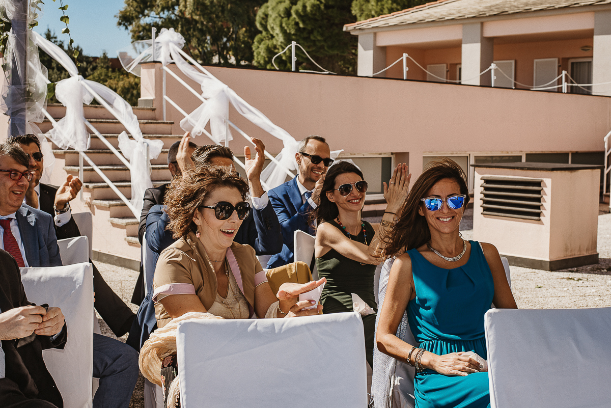 Destination wedding ad Arenzano (GE). Cerimonia simbolica presso l'Hotel Punta San Martino.. Invitati