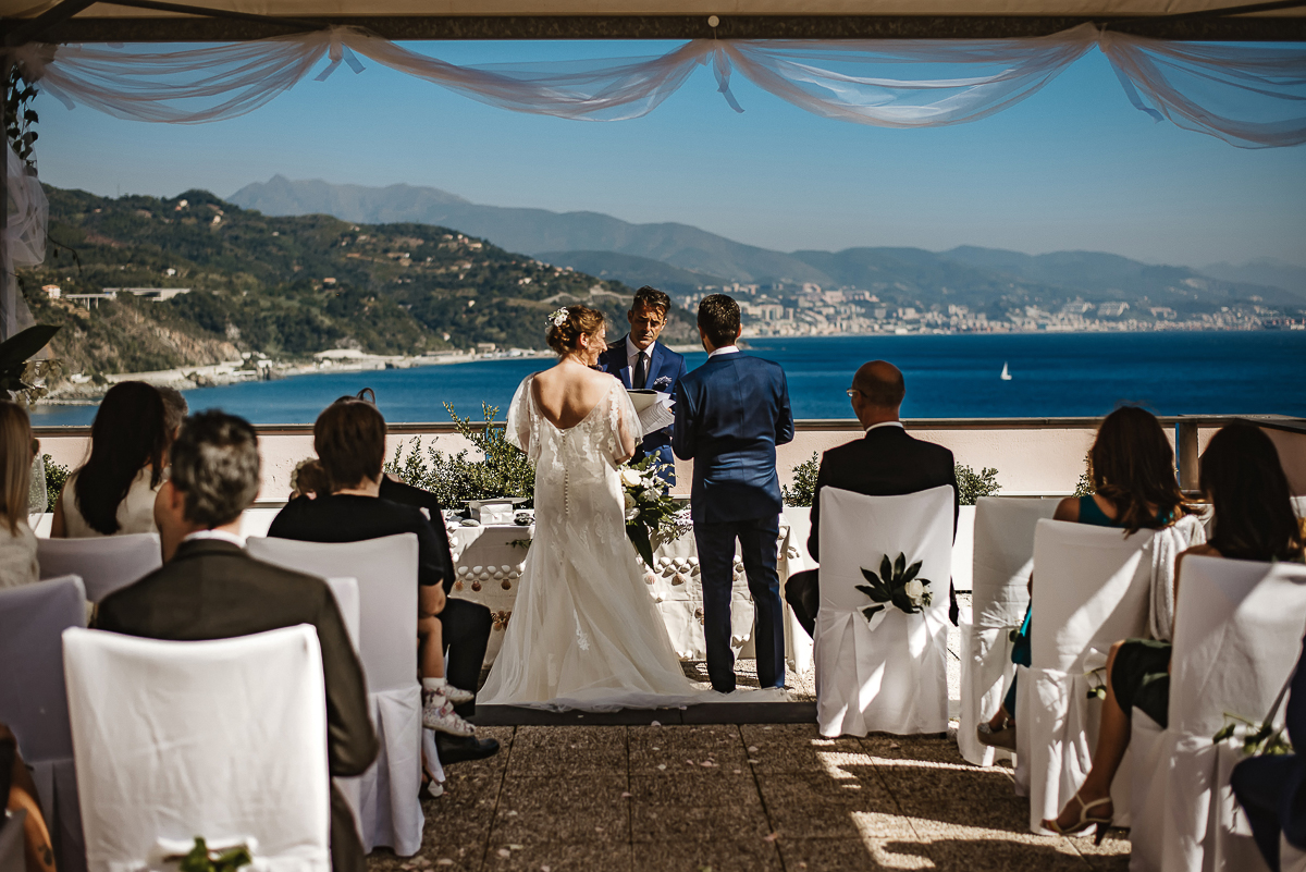 Destination wedding ad Arenzano (GE). Cerimonia simbolica presso l'Hotel Punta San Martino.