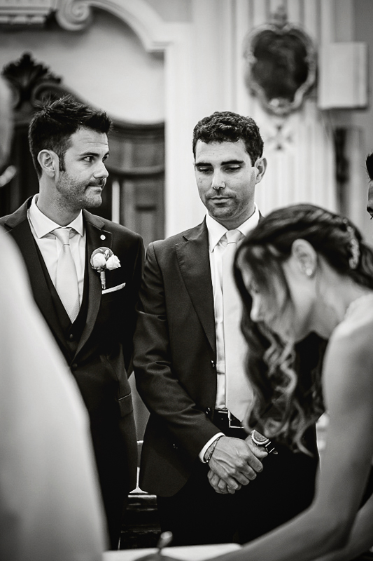 Matrimonio nella chiesa parrochiale di Arignano. Cerimonia.