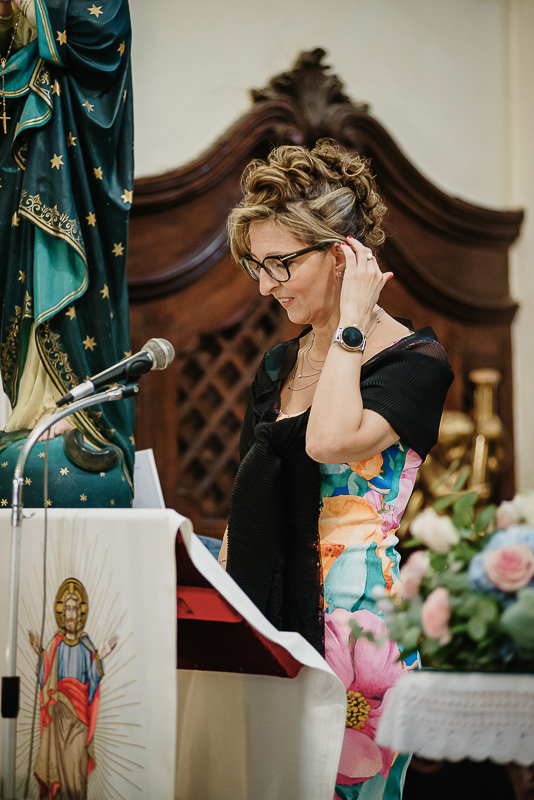 Matrimonio nella chiesa parrochiale di Arignano. Cerimonia.Letture