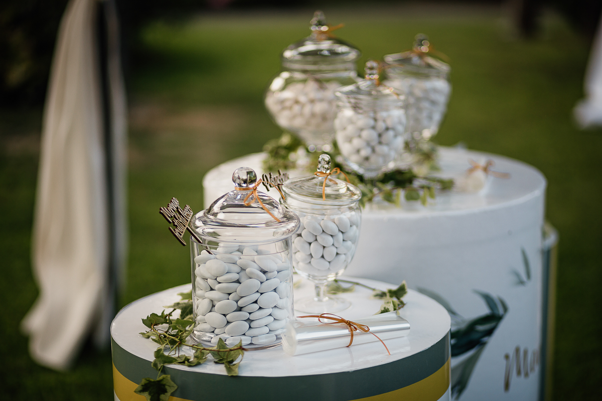 Tenuta La Cascinetta di Buriasco. Matrimonio. Aperitivo. Confettata.