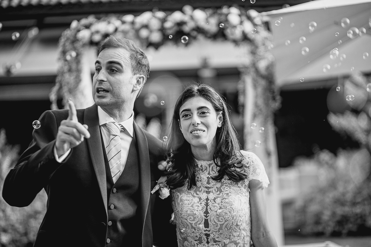 Tenuta La Cascinetta di Buriasco. Matrimonio. Cerimonia. Lancio del riso.