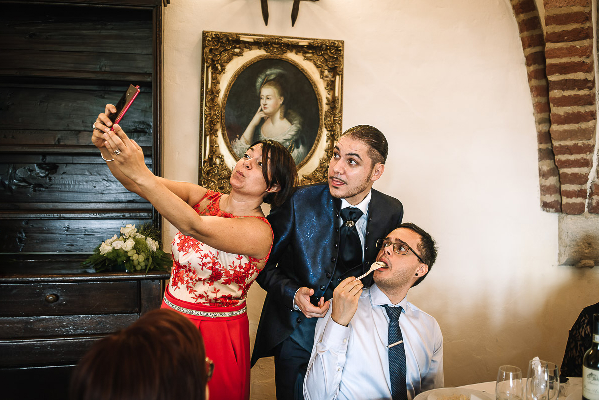 Castello di Cortanze, matrimonio. Ricevimento. Selfie