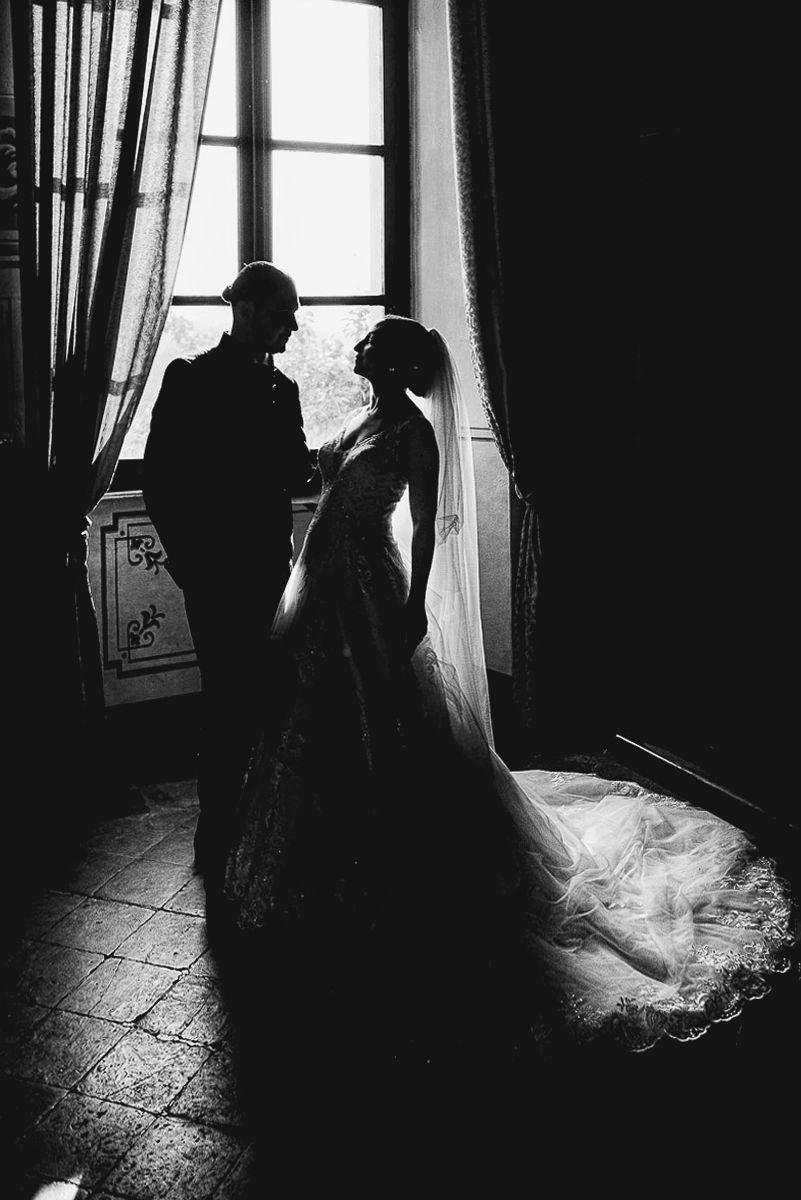 Castello di Cortanze, matrimonio. Ricevimento. Servizio di coppia. silhouette.