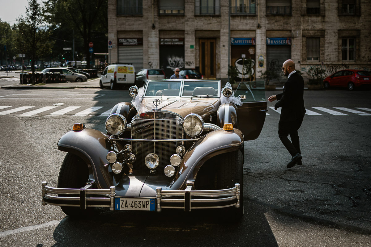 Matrimonio a Torino, preparazione della sposa, auto degli sposi.