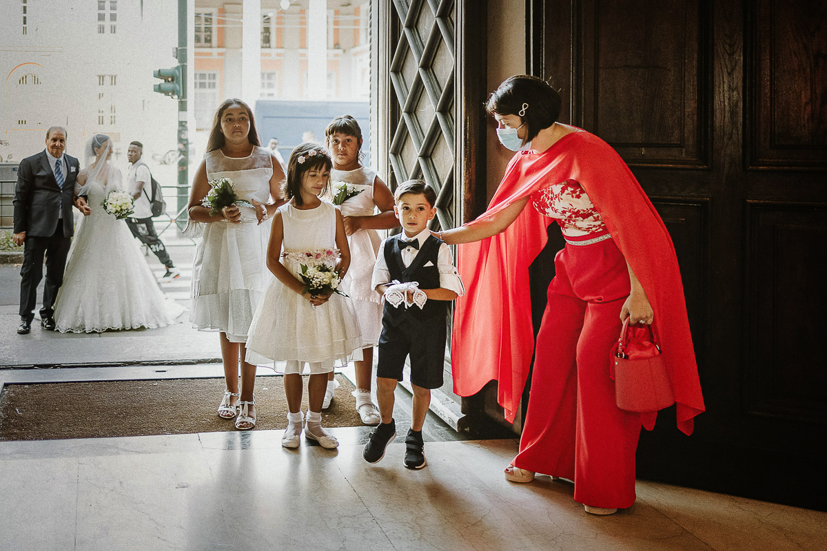 Matrimonio a Torino, chiesa di San Gioacchino. Cerimonia. Entrata dei paggetti e delle damigelle.