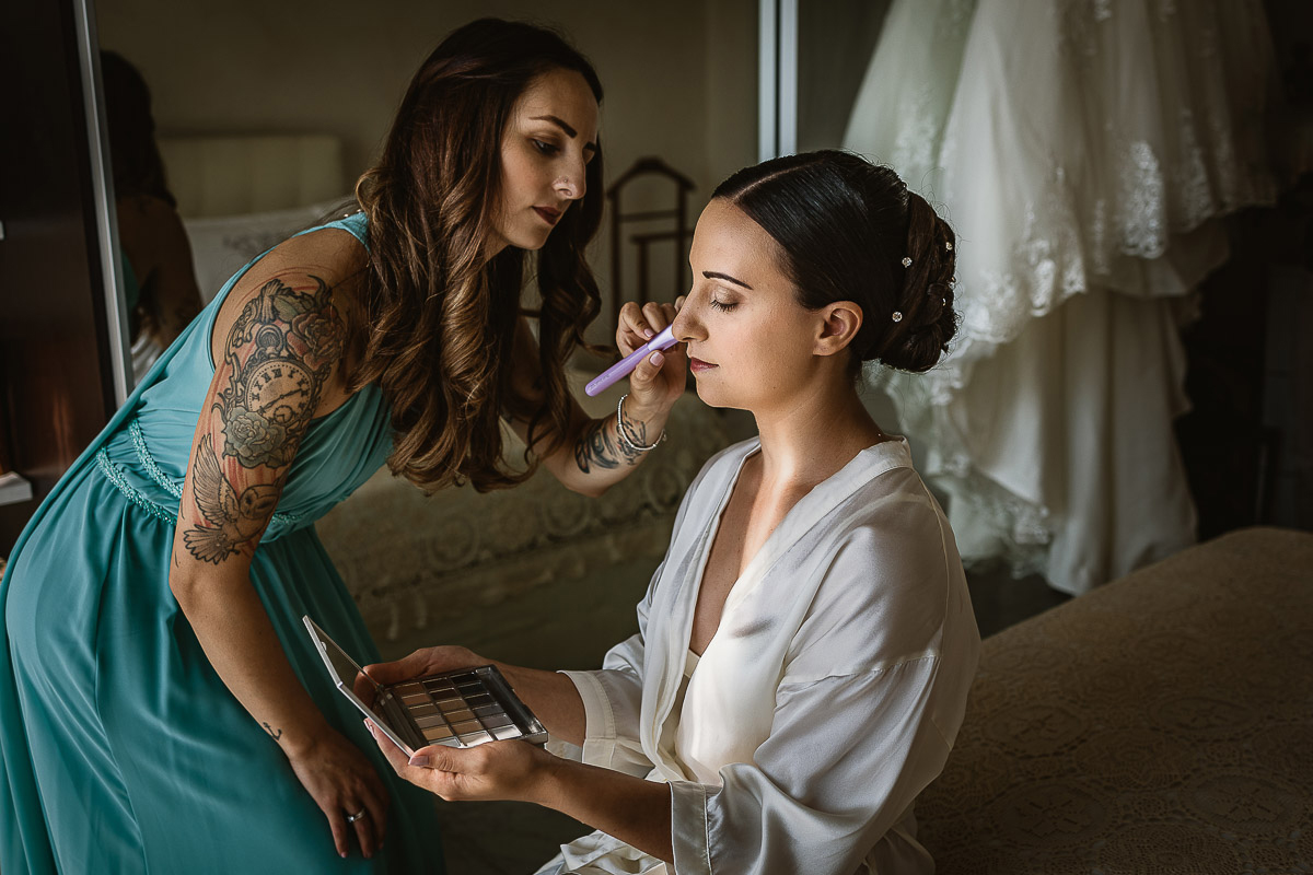 Matrimonio a Torino, preparazione della sposa, Make-up della sposa.