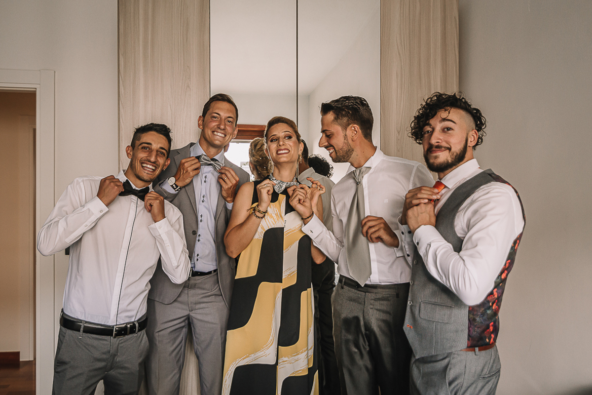Matrimonio a Torino, preparazione dello sposo. Sposo sorella e amici