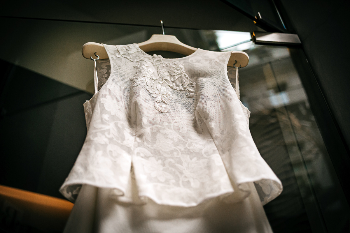The number 6, Torino, editorial wedding. Preparazione della Sposa. Abito