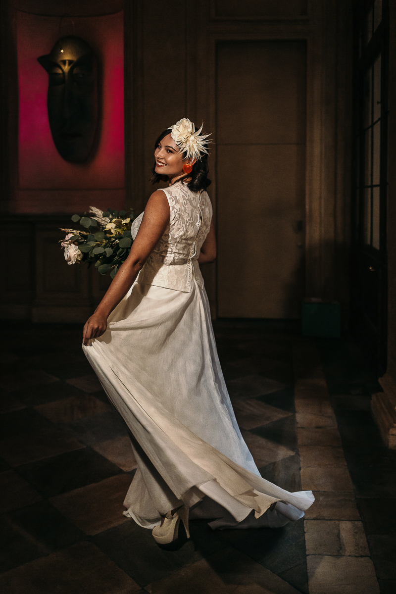 The number 6, Torino, editorial wedding. Sposa che fa ondeggiare l'abito