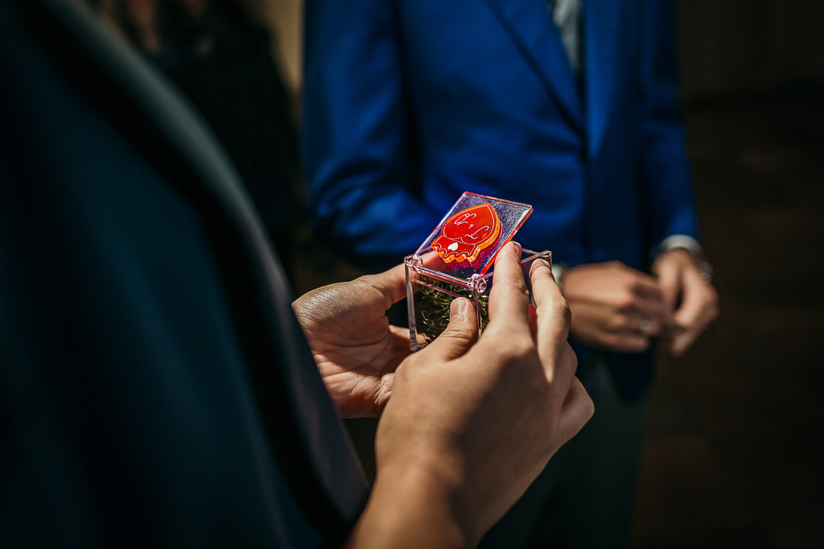 The number 6, Torino, editorial wedding. Cerimonia. Anelli.