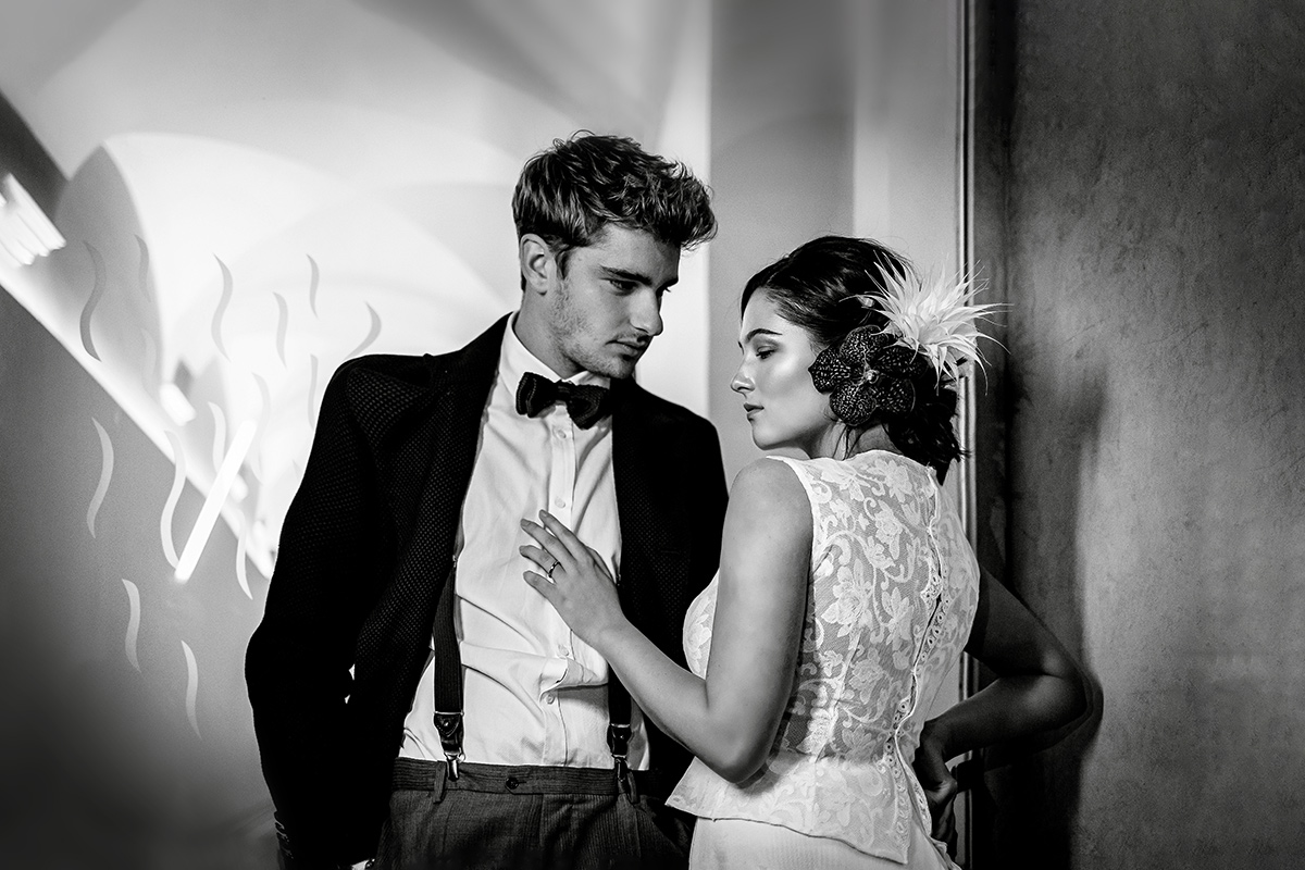 The number 6, Torino, editorial wedding. Ritratto degli sposi.Bianco e nero.