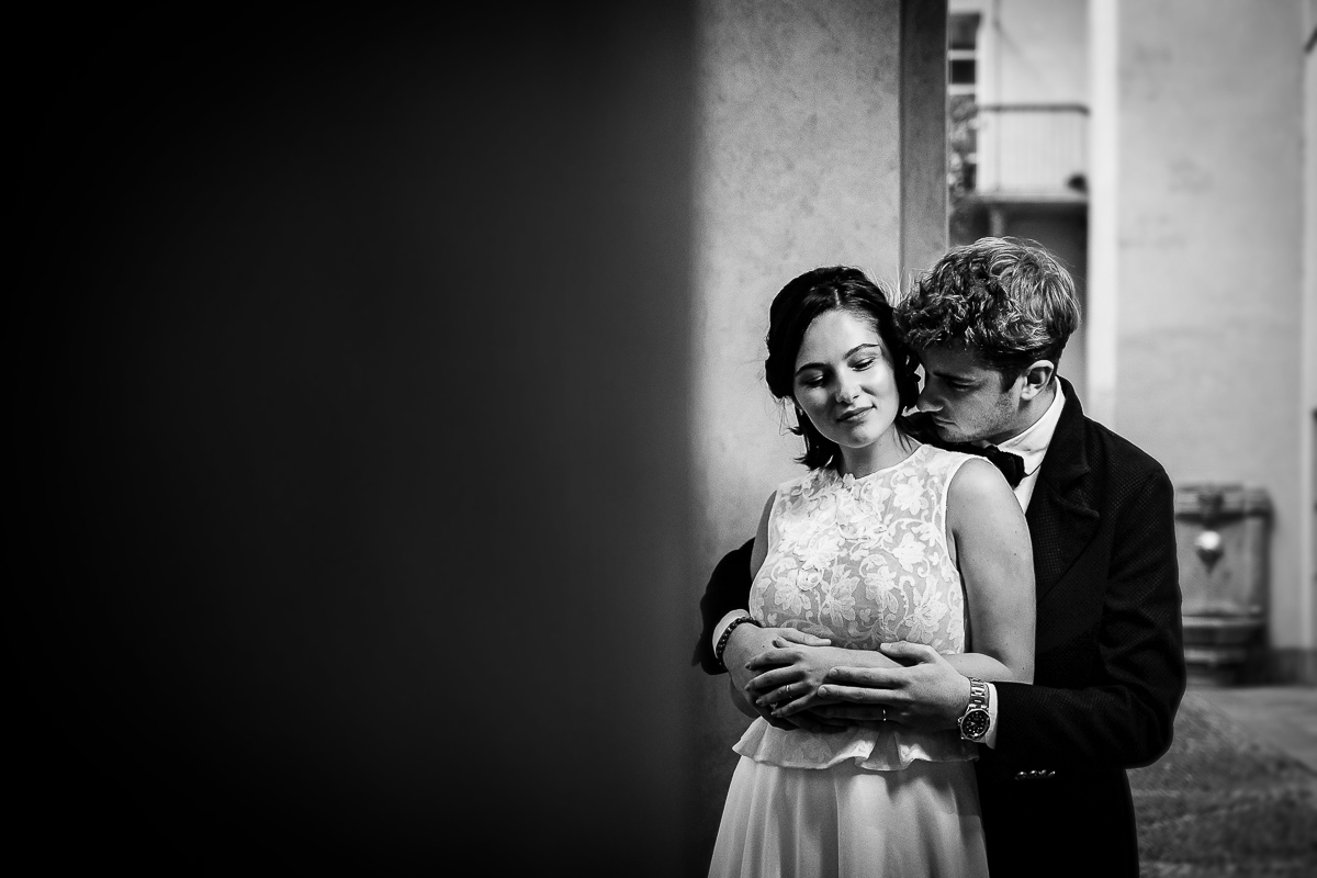 The number 6, Torino, editorial wedding. Ritratto degli sposi.