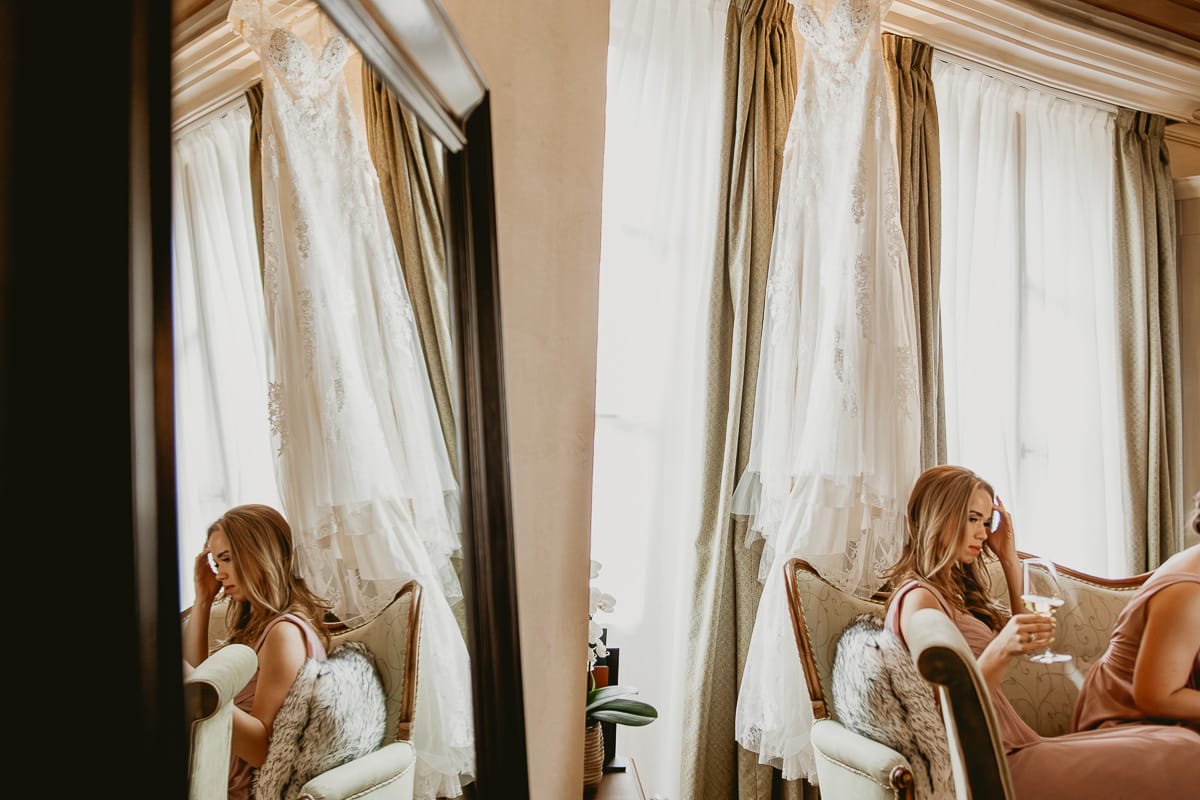 Destination wedding al Relais Sant'Uffizio. Preparazione della sposa.