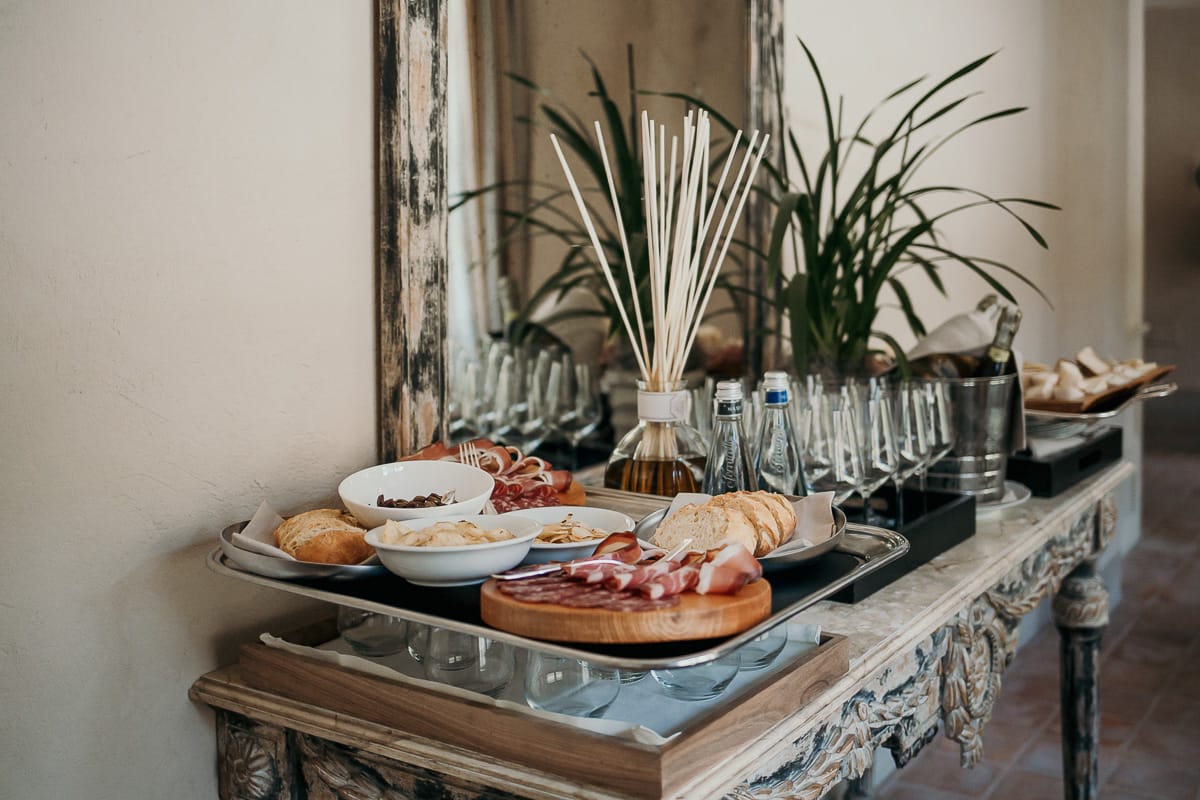 Destination wedding al Relais Sant'Uffizio. Rinfresco.