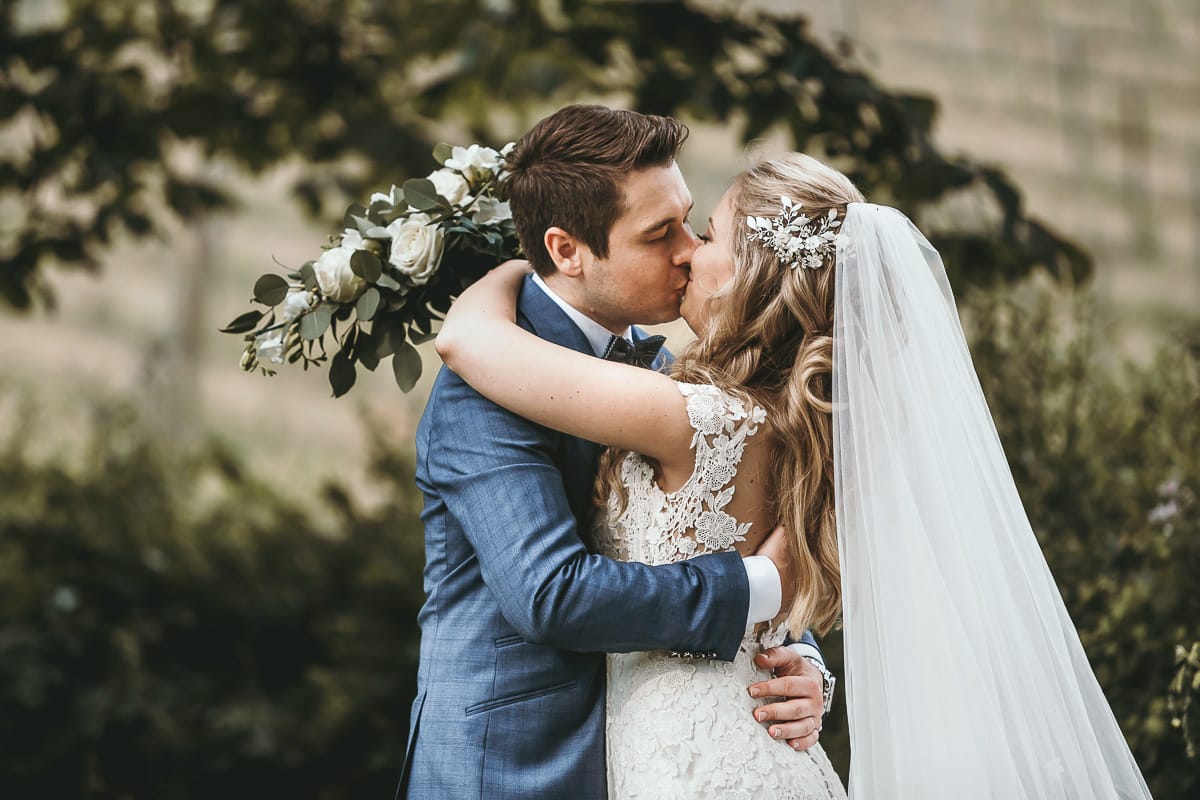 Destination wedding al Relais Sant'Uffizio. Sessione fotografica di coppia.