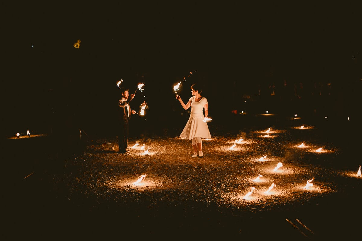 Destination wedding al Relais Sant'Uffizio. Intrattenimento serale dei Mangiafuoco